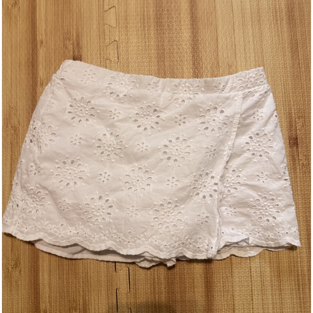 Tommy Bahama Girls Large (10/12) White Eyelet Tennis Skirt Skort Undershorts